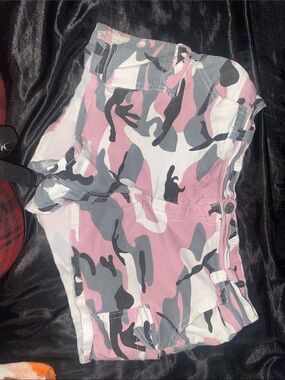 Almost Famous Camo Utility Shorts Pink and Grey